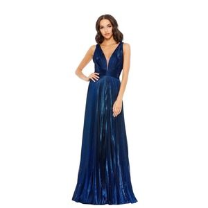 Mac Duggal 50640 Sapphire Metallic Pleated Plunge Neck Gown Size 10 $478